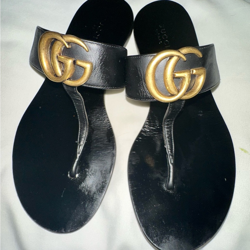 Leather Thong Sandal with Double G